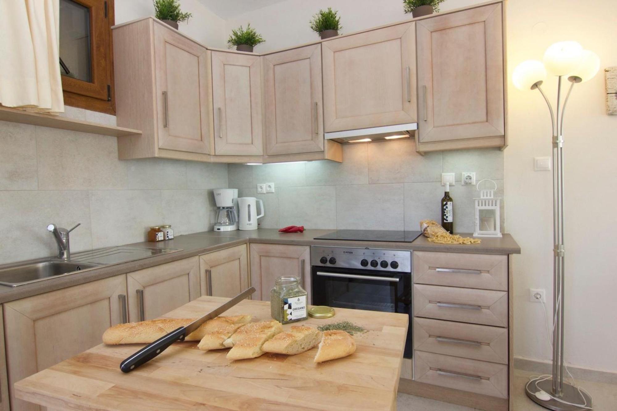 Mani Apartments Agios Nikolaos  Bagian luar foto